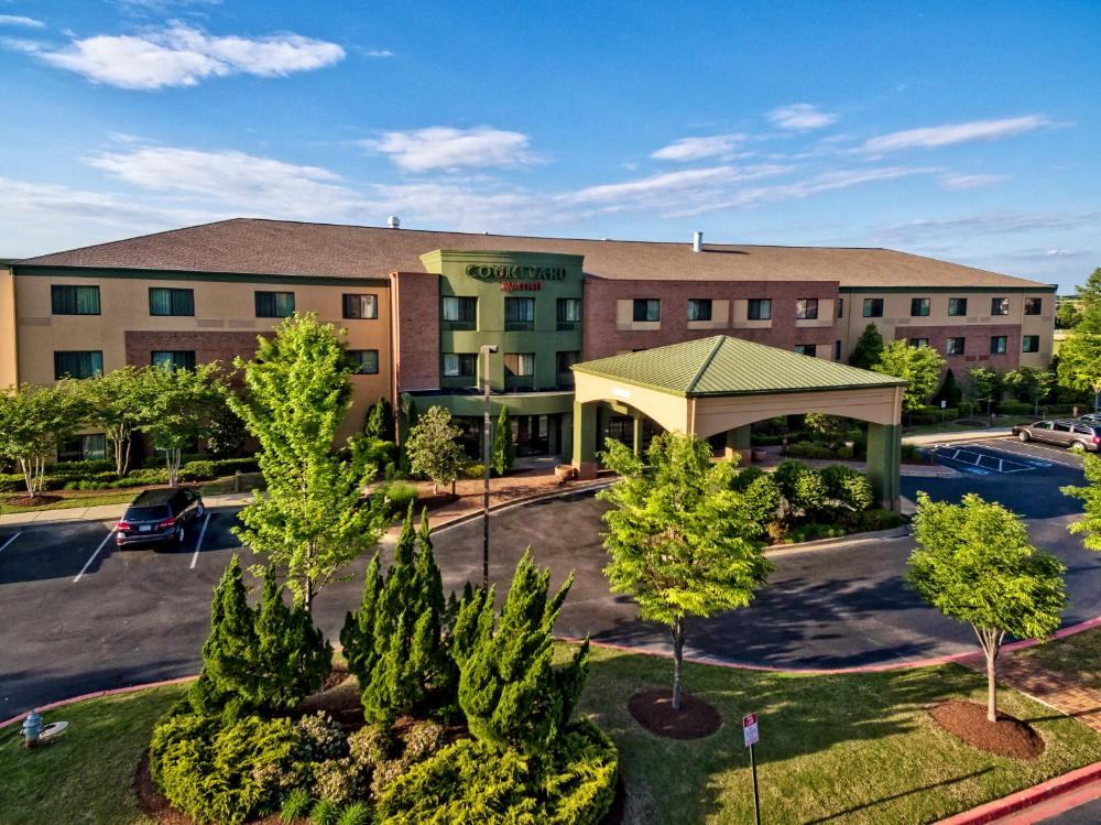 Courtyard by Marriott Memphis Southaven